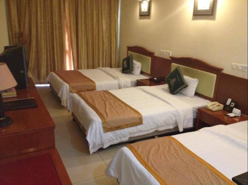 Harvest Seaview Hotel سانيا المظهر الخارجي الصورة